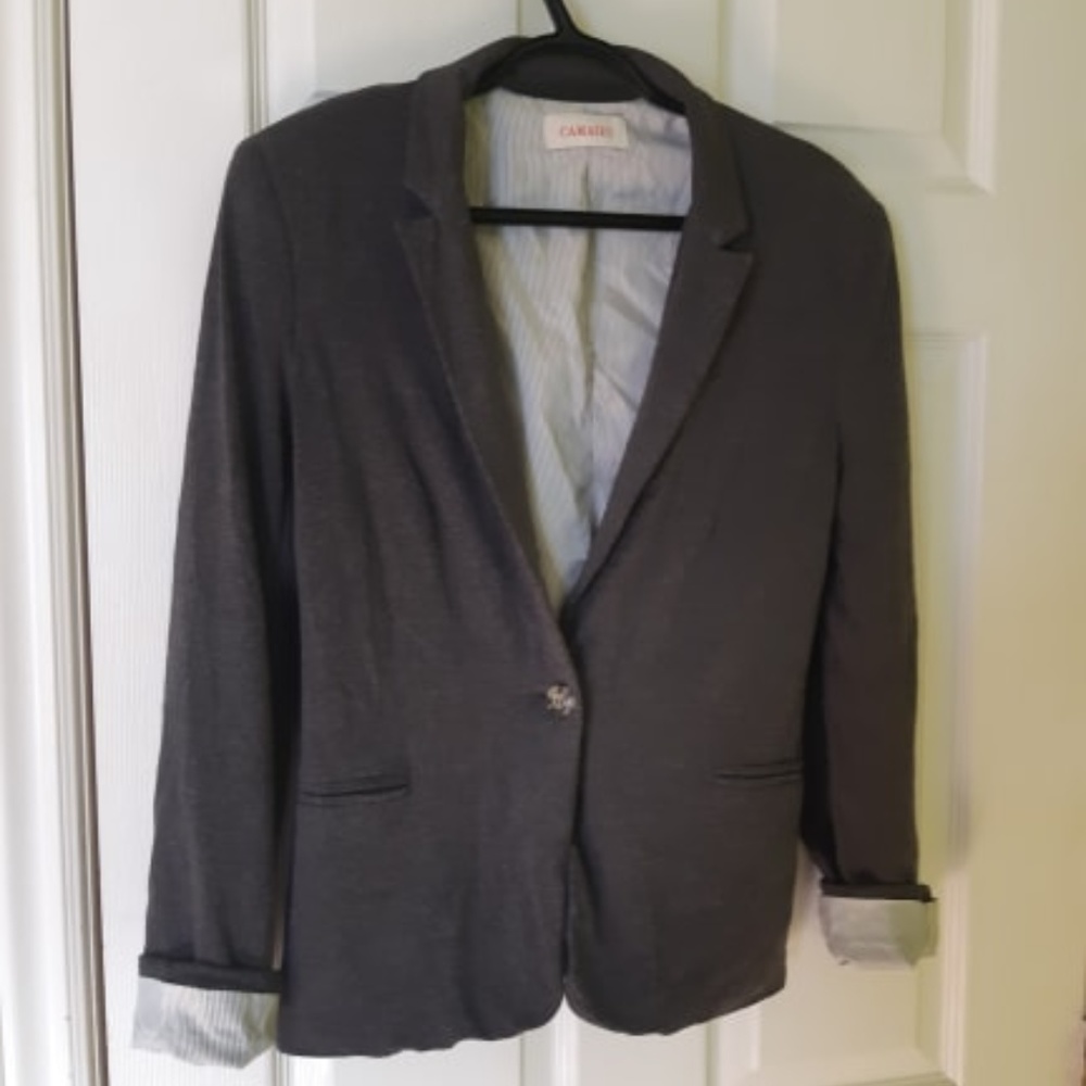 Nice gray blazer for business